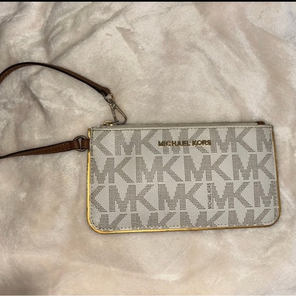 Michael Kors Handbags - Michael Kors White and Brown Wristlet